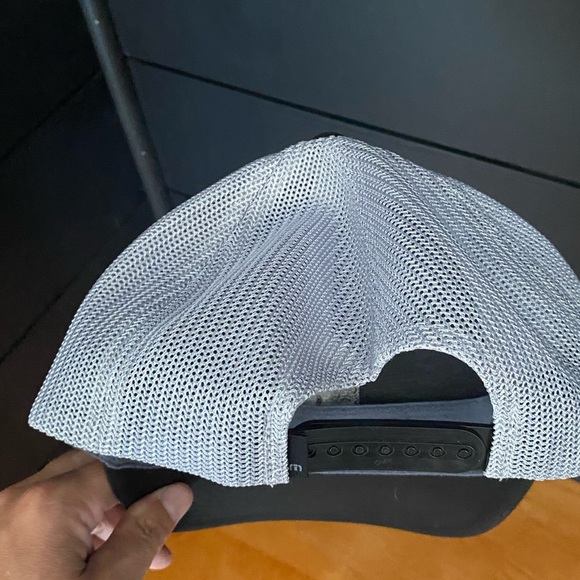 Travis mathew hats - Picture 9 of 14